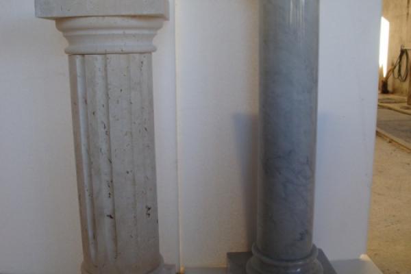 Colonne in Travertino