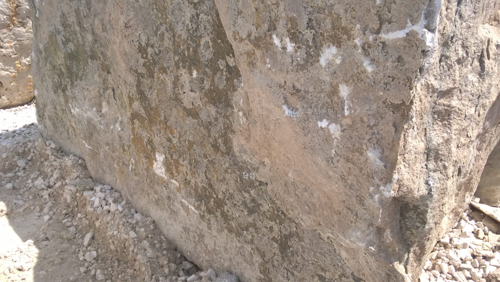 vendita-blocchi-travertino2.jpg